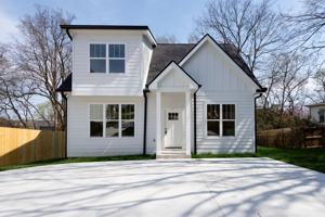 featured image of 1701 Sherwood Lane