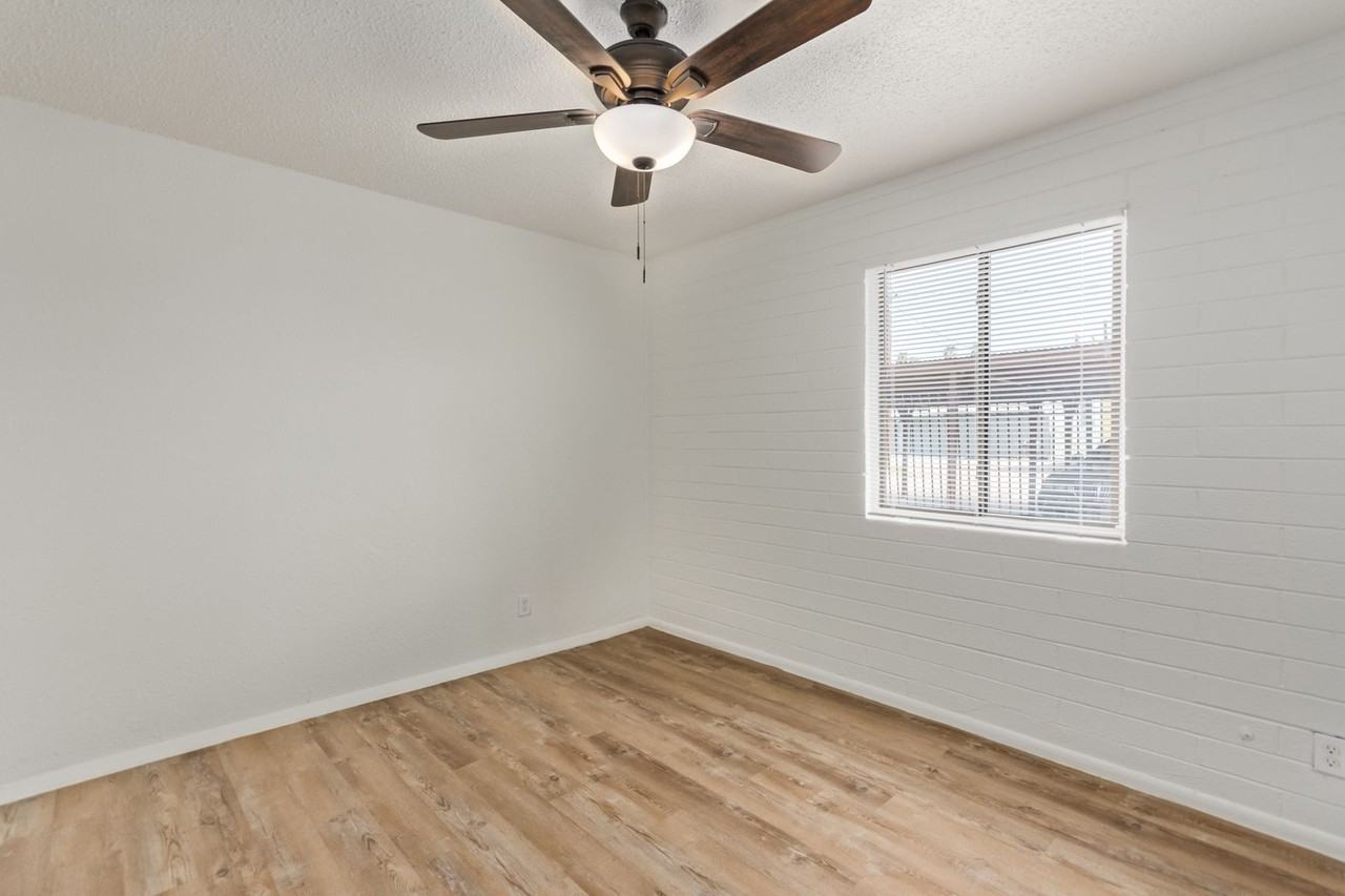 Maverick West Apartments - Photo 3 of 25