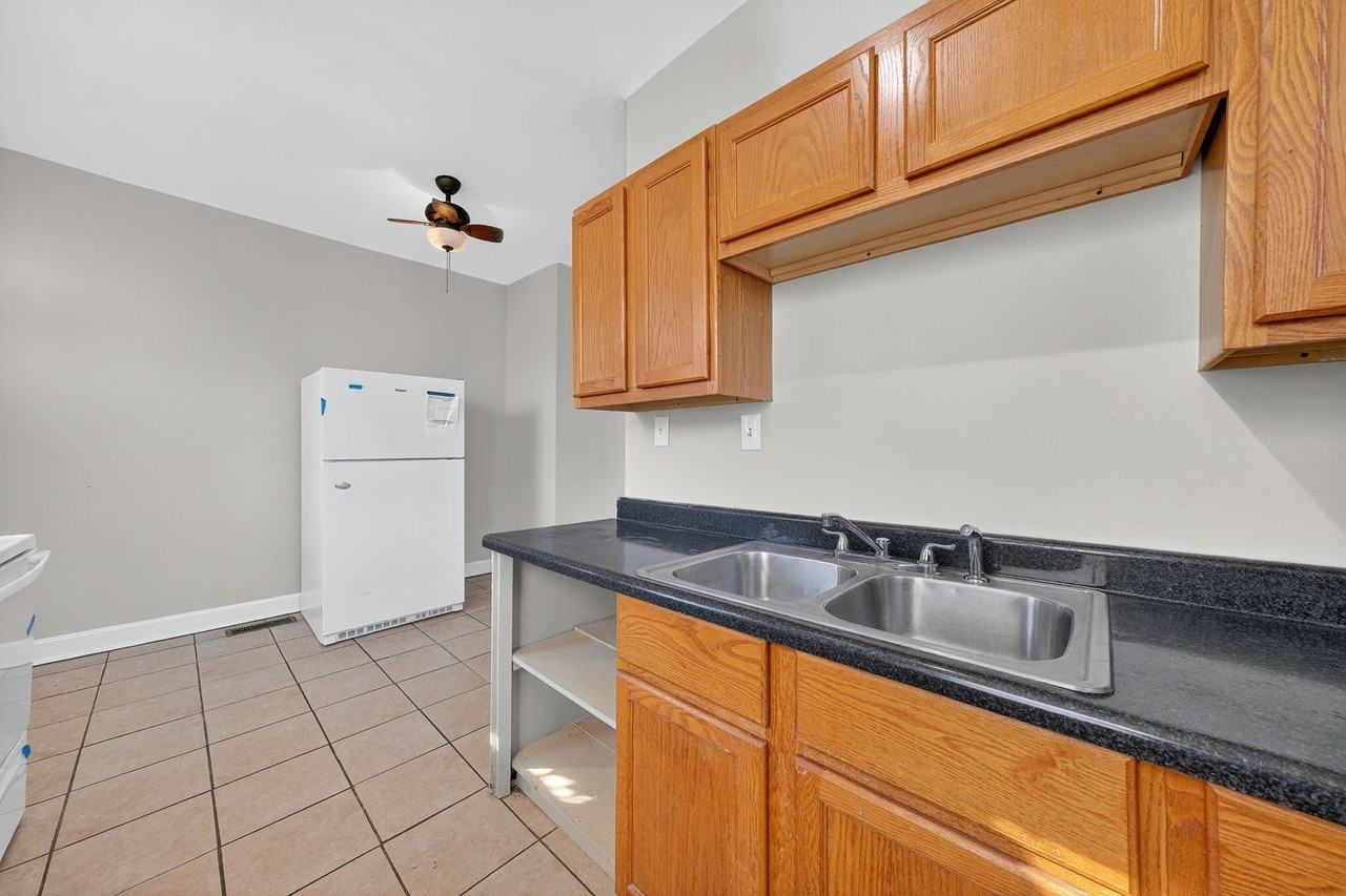 4102 Nebraska Ave - Photo 6 of 28
