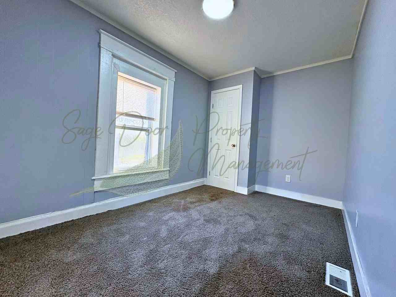 6828 Bales Ave - Photo 5 of 24