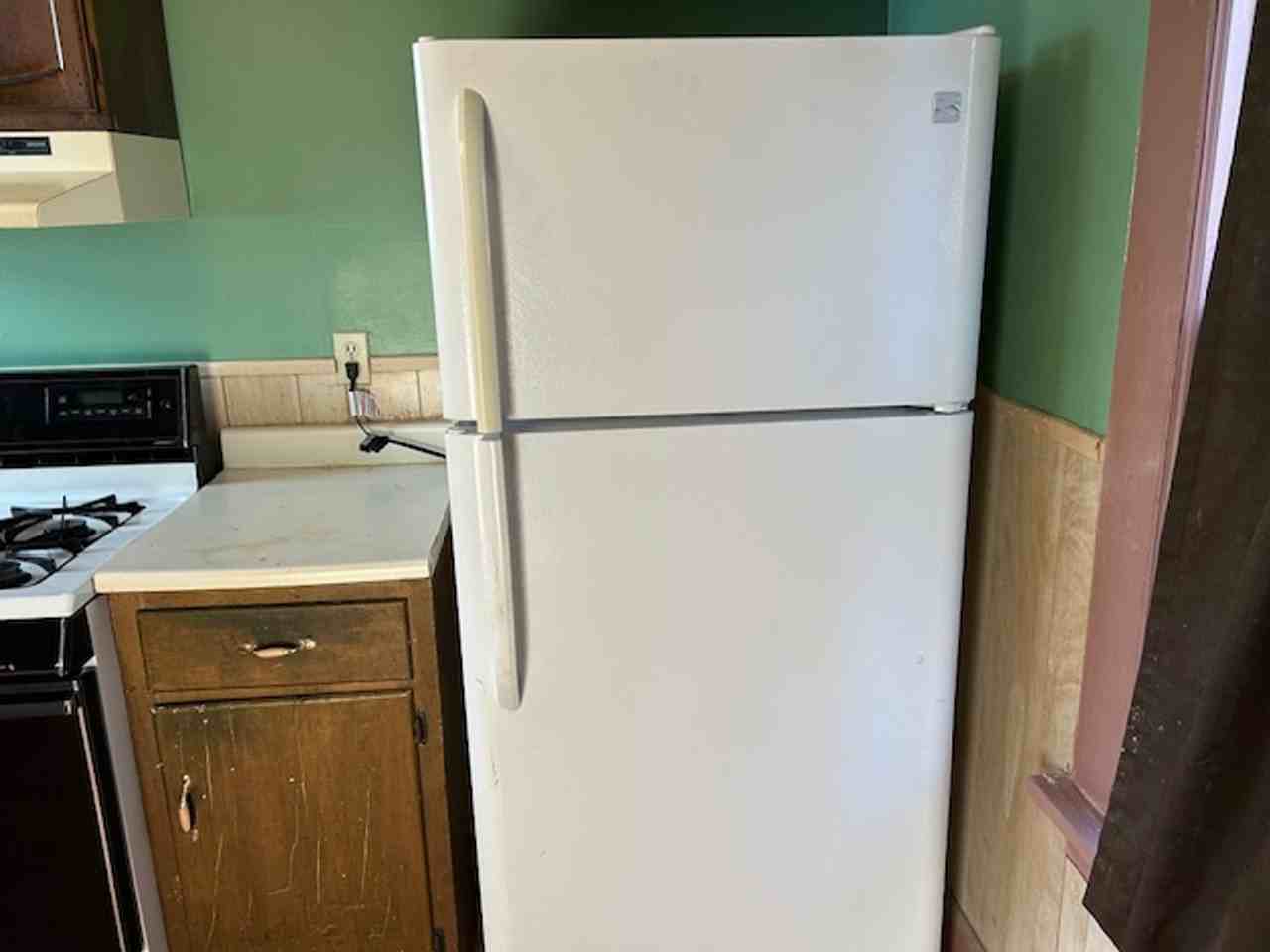 561 Irondale St - Photo 4 of 19