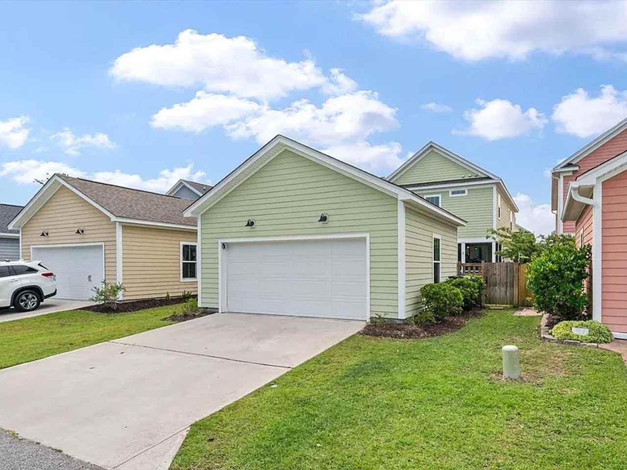 3046 Sweetleaf Lane - Photo 2 of 24