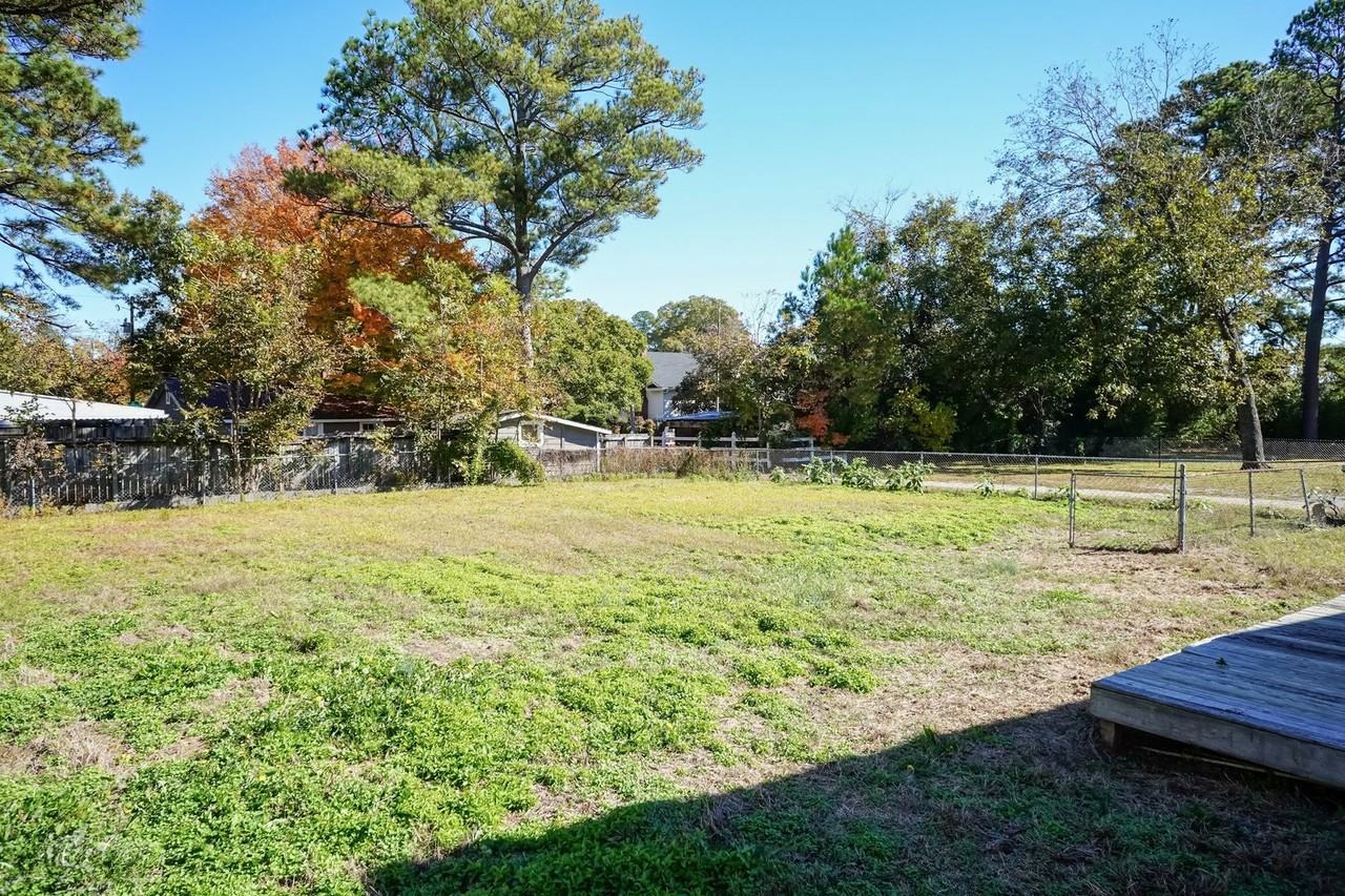 306 W Broad St - Photo 4 of 21