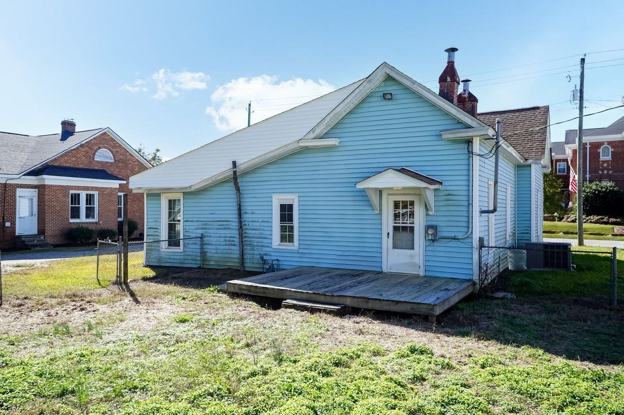 306 W Broad St - Photo 5 of 21