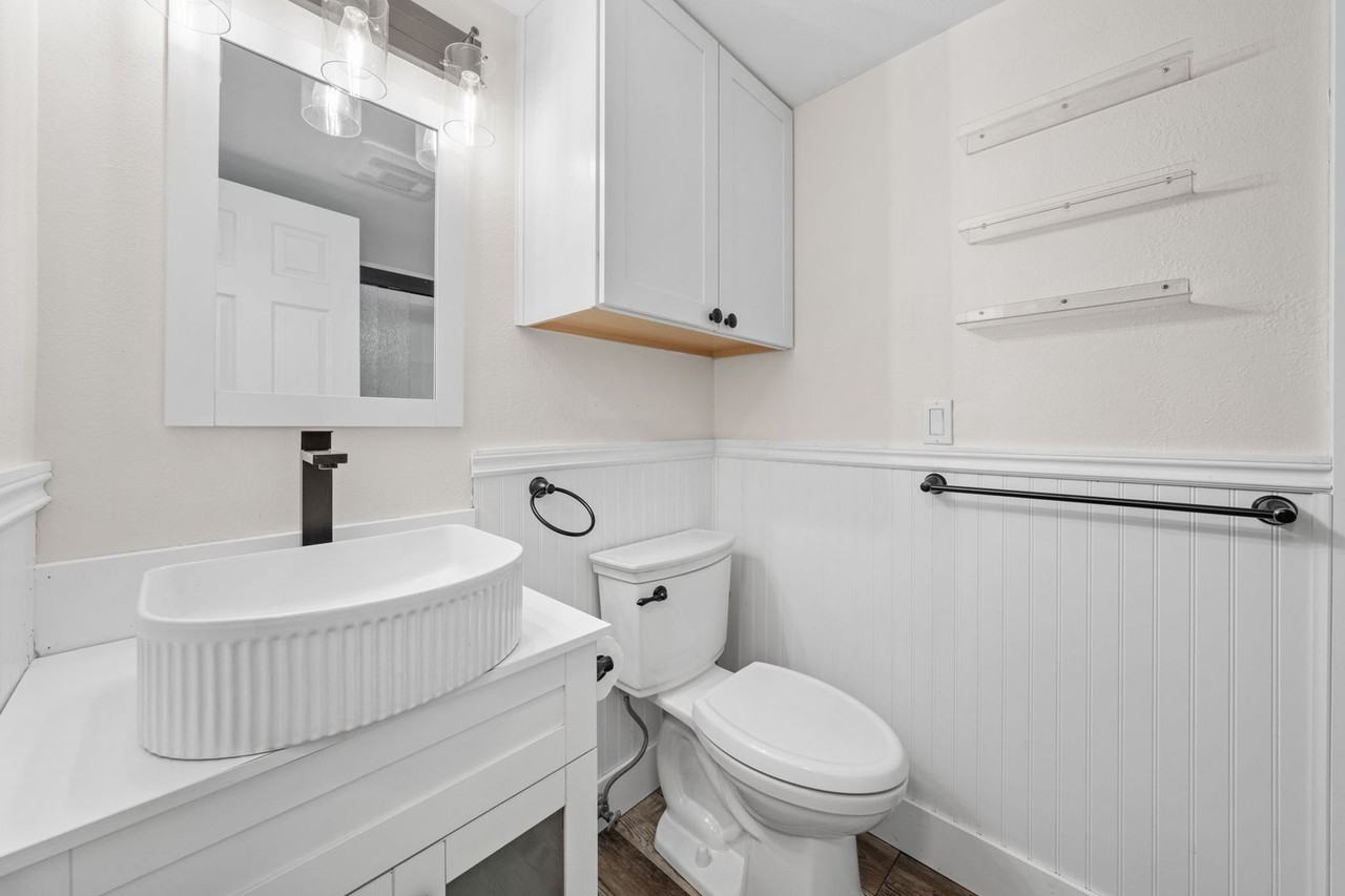 2531 S 248th St ##A17 - Photo 7 of 13