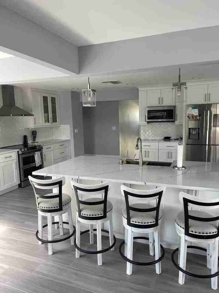 3033 Pineview Drive - Photo 7 of 26