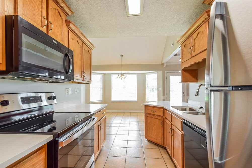 8359 Olivia Ln - Photo 7 of 17