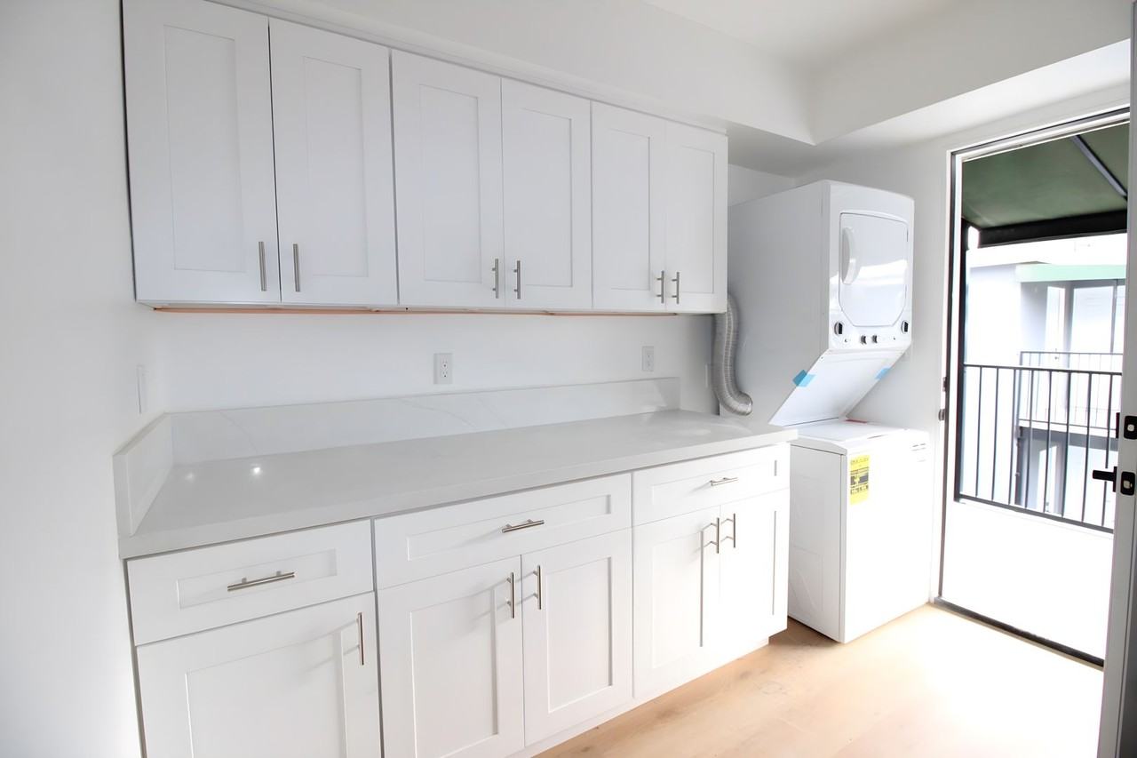 9007-11 Ramsgate Ave. - Photo 2 of 16