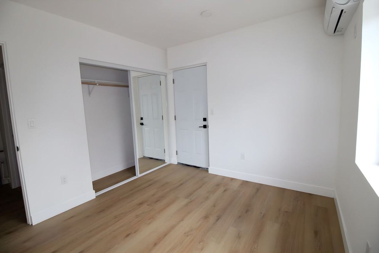 9007-11 Ramsgate Ave. - Photo 6 of 16