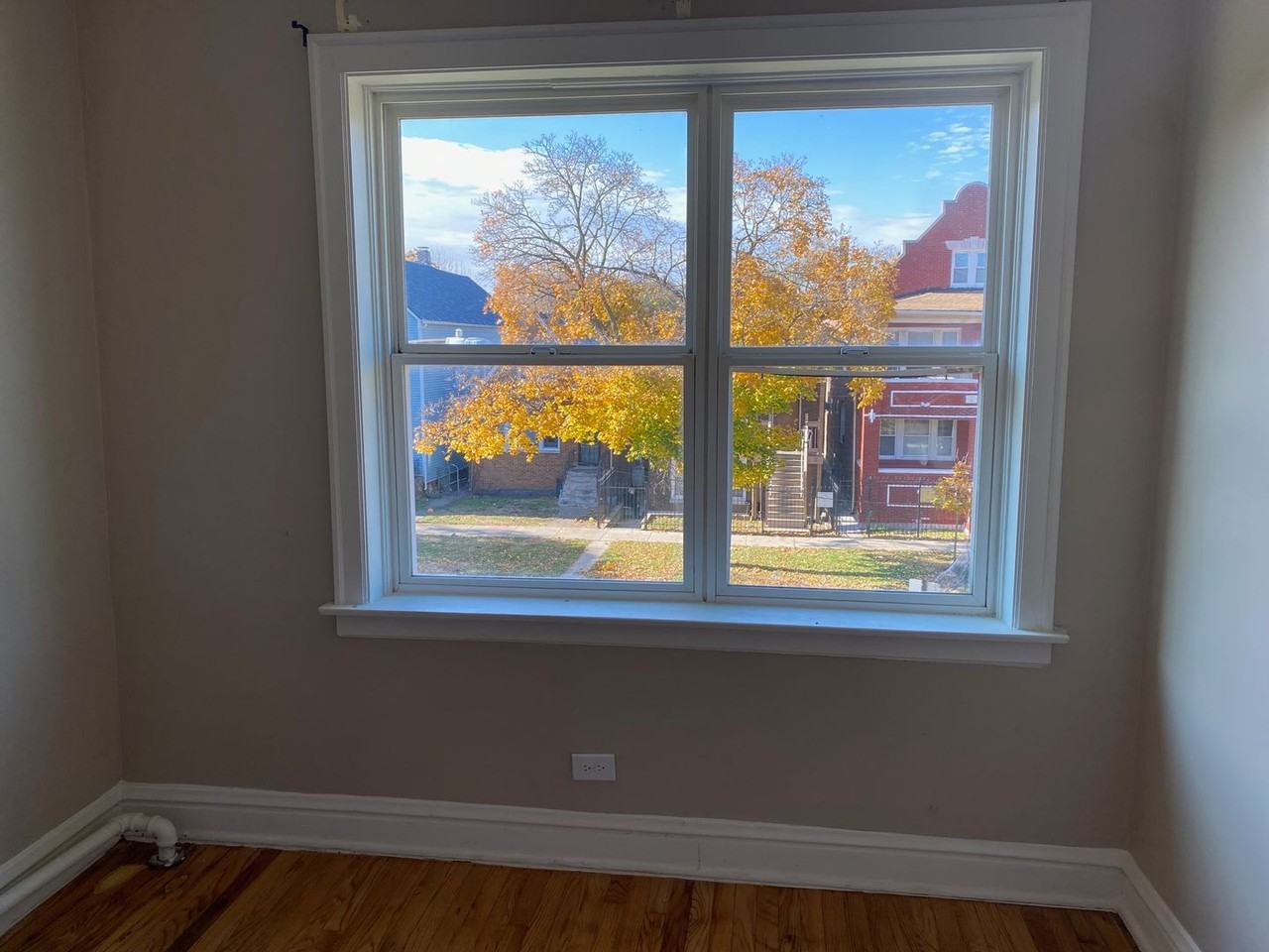 8707 South Manistee Avenue - Photo 5 of 10