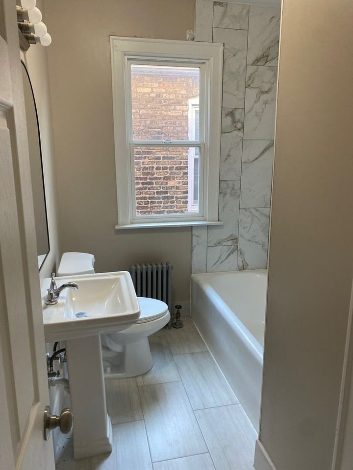 8707 South Manistee Avenue - Photo 6 of 10