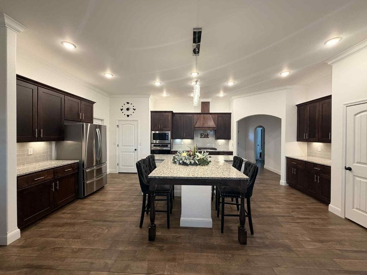 329 E Greystone Sq - Photo 4 of 30