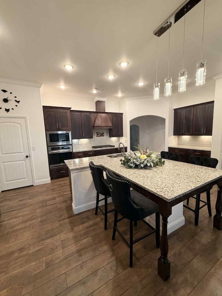 329 E Greystone Sq - Photo 6 of 30