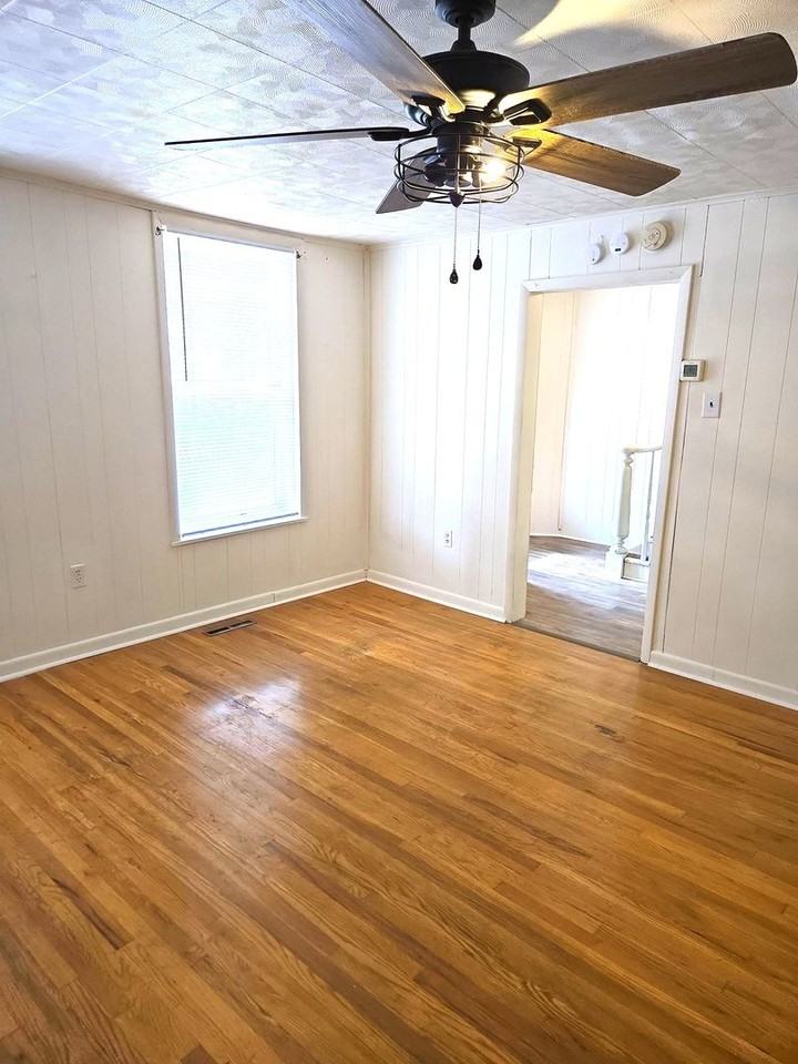 249 West King Street - Photo 3 of 42