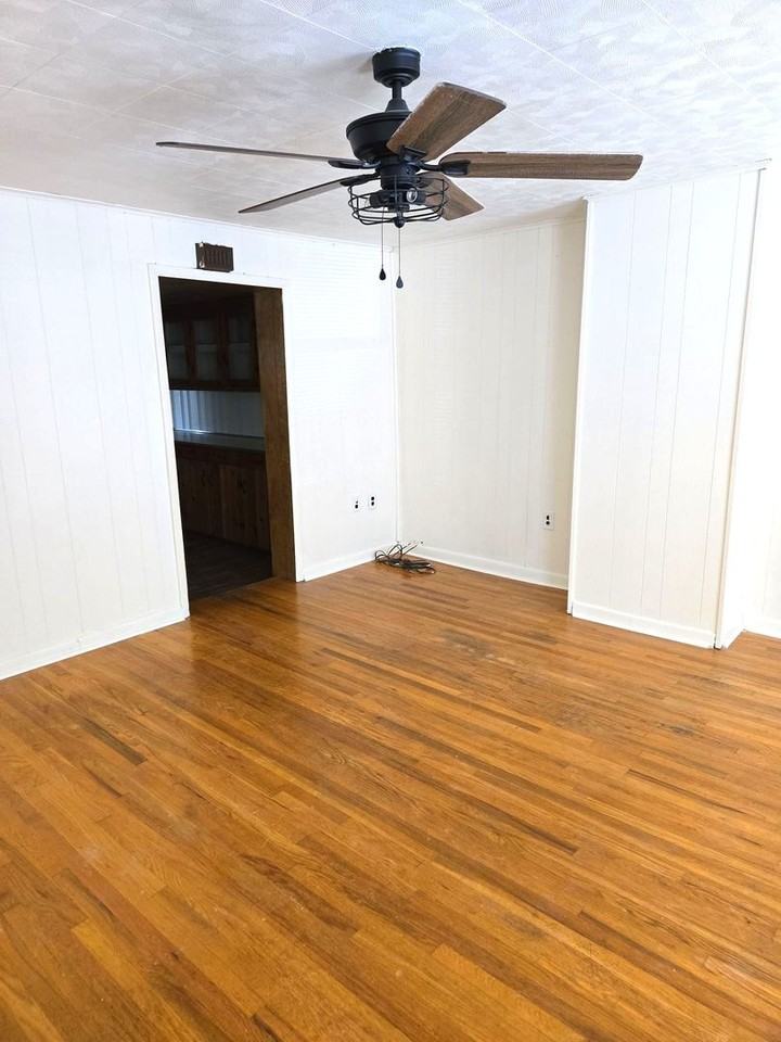 249 West King Street - Photo 6 of 42