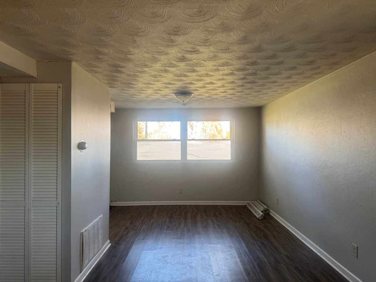 Wedgewood Apartments - Photo 3 of 14