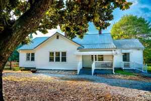 featured image of 415 Ware Road