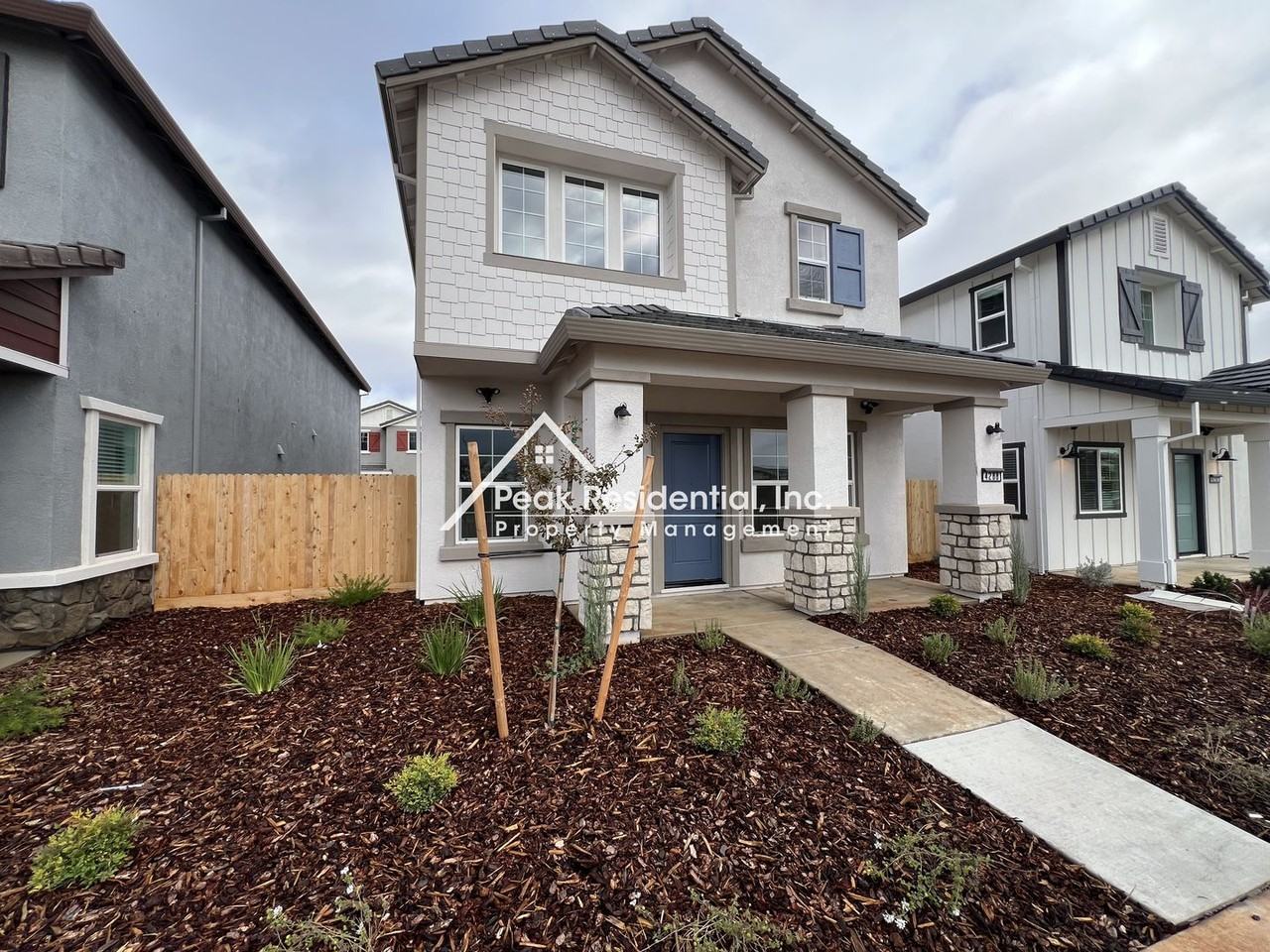 4288 Aura Way - Photo 3 of 32