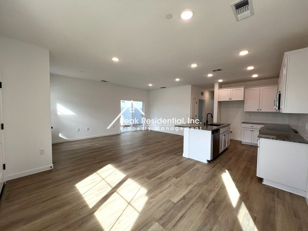 4288 Aura Way - Photo 5 of 32