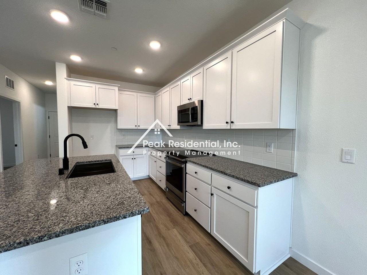 4288 Aura Way - Photo 6 of 32