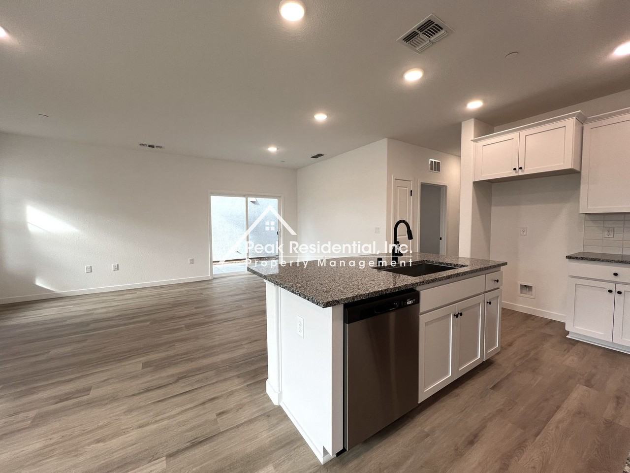 4288 Aura Way - Photo 7 of 32