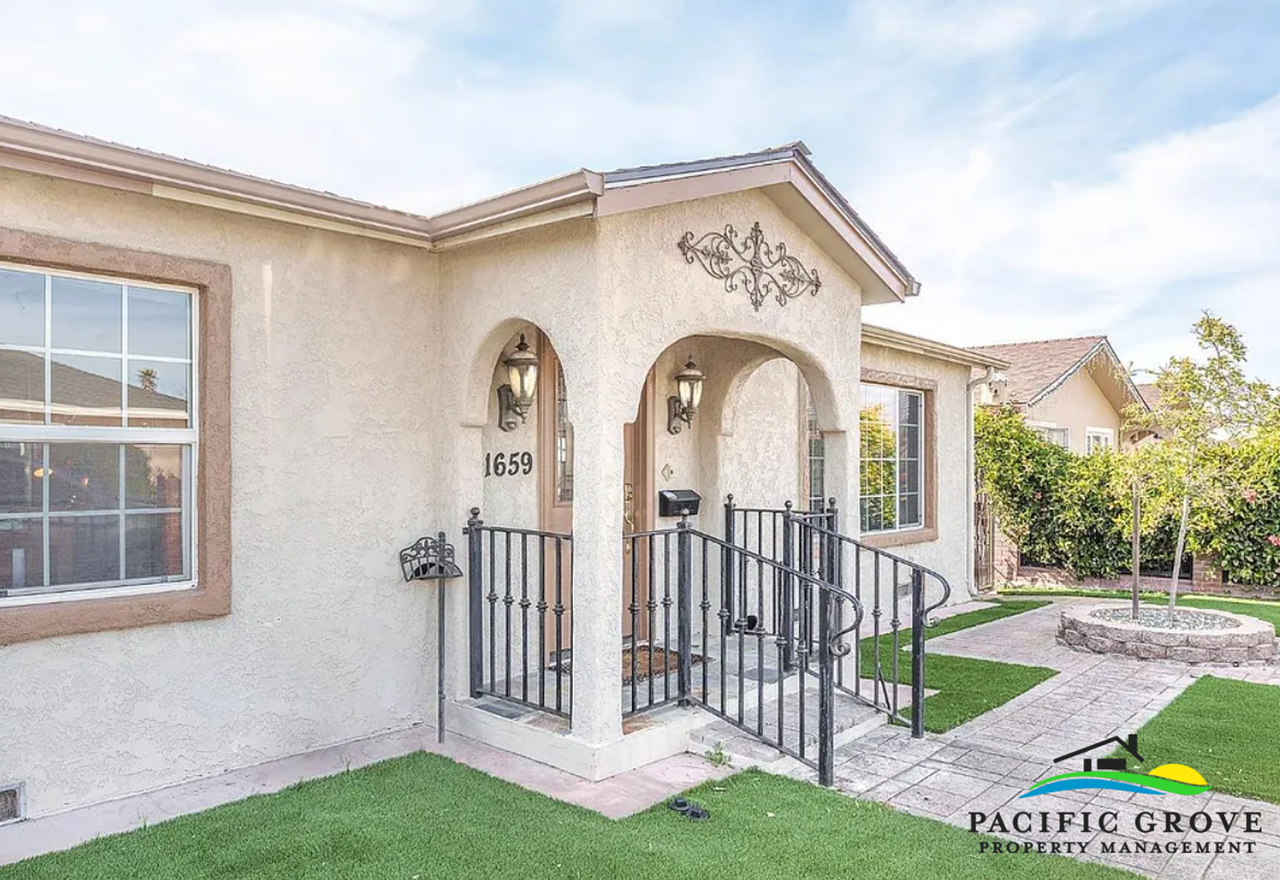 1659 Luxton St - Photo 4 of 25