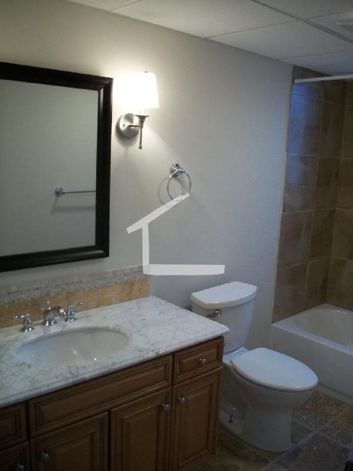 13 Babcock Street - Photo 7 of 11