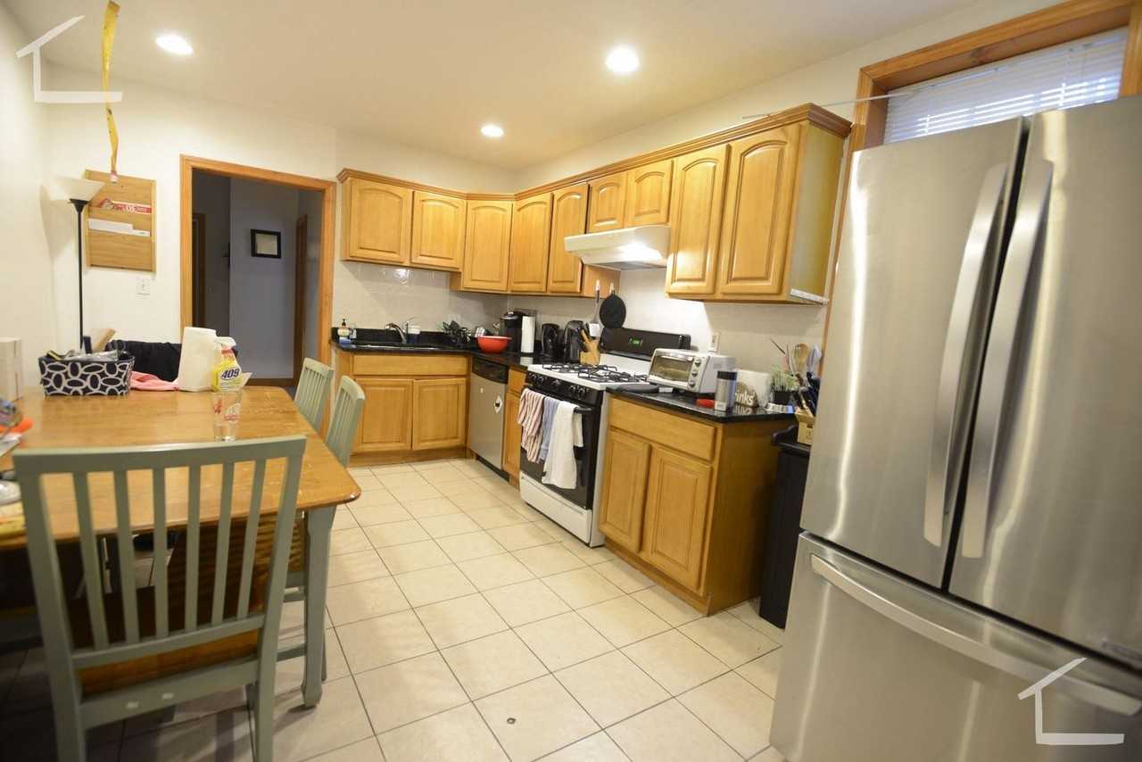 13 Gibbs Street - Photo 5 of 5