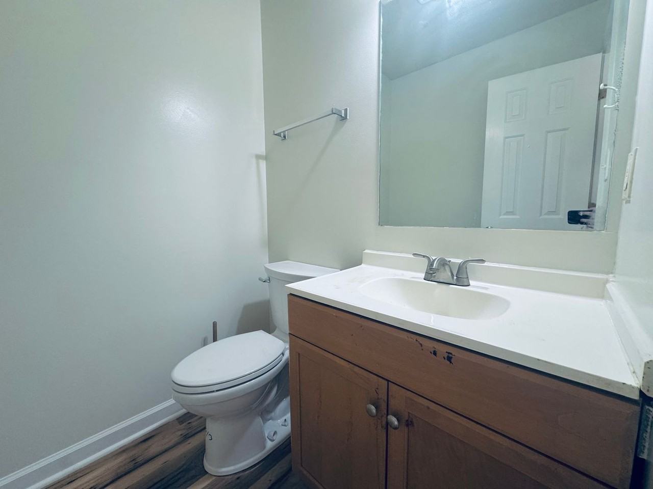 716 Leesville Rd - Photo 5 of 11