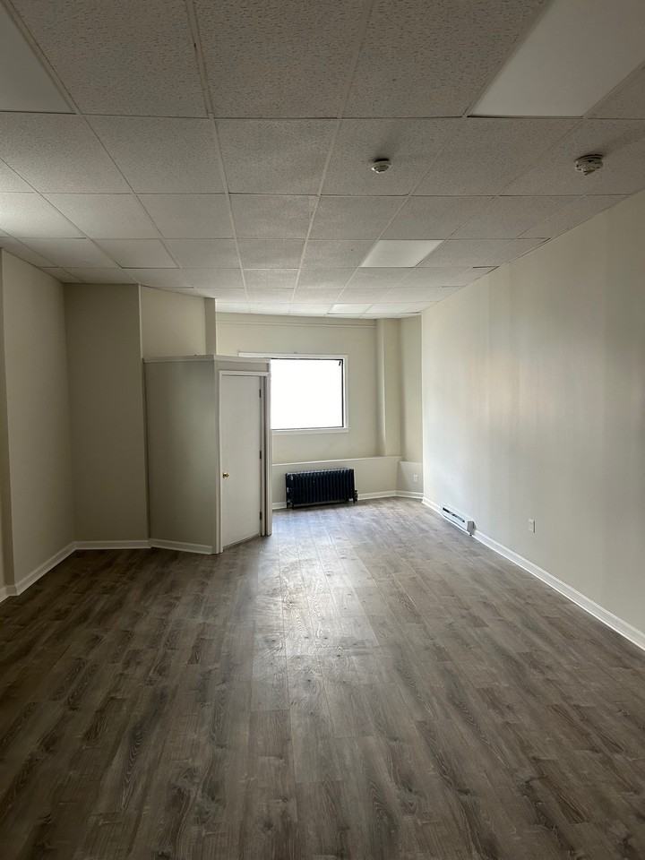 50 Vernon Street - Photo 2 of 14