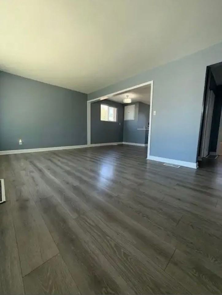 17745 South Burnham Avenue - Photo 3 of 11