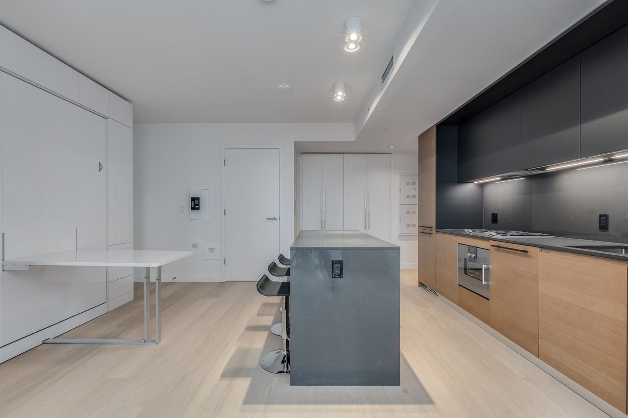 1289 Hornby Street - Photo 10