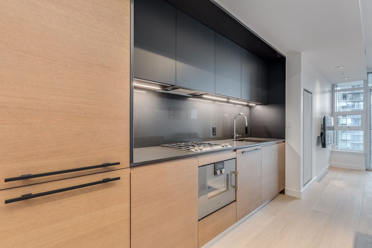 1289 Hornby Street - Photo 14