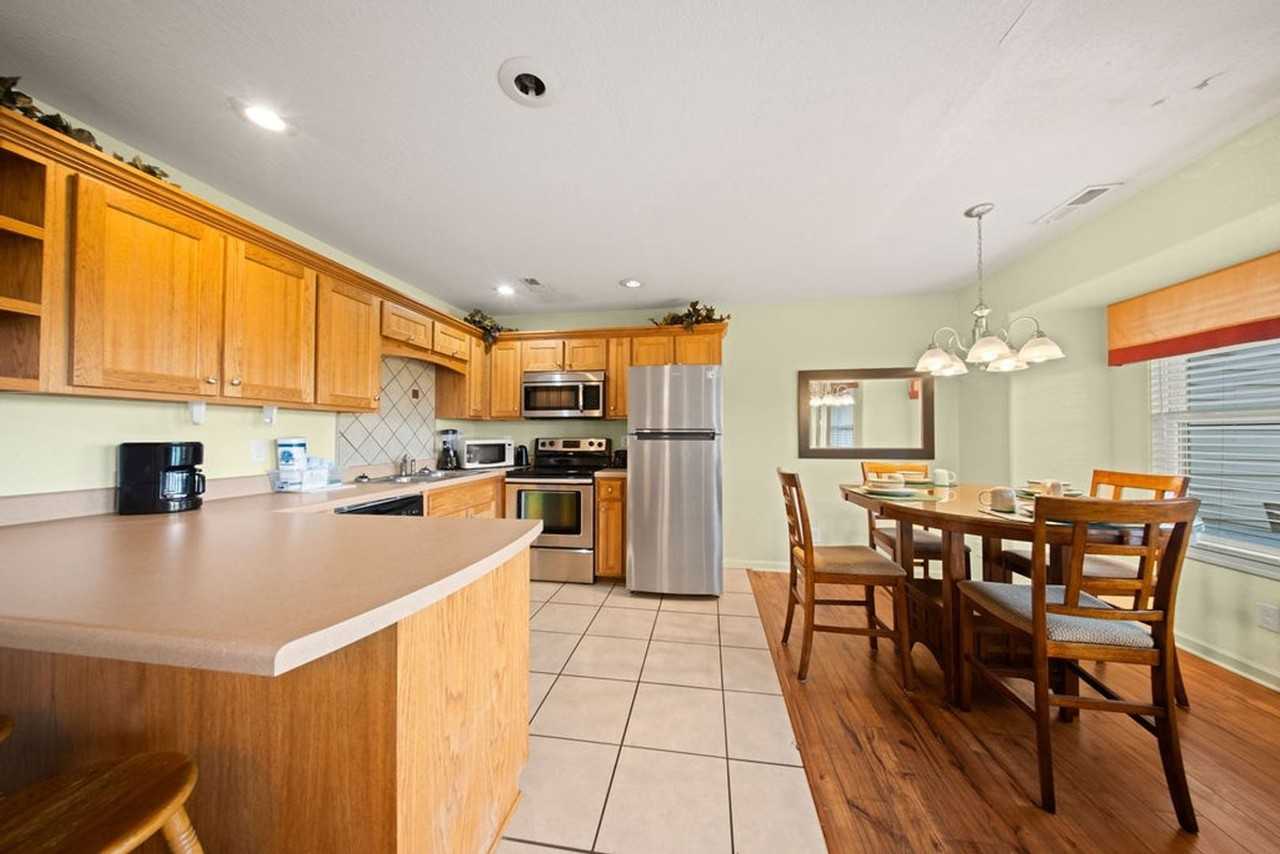 8005 Cherokee Trl - Photo 5 of 16