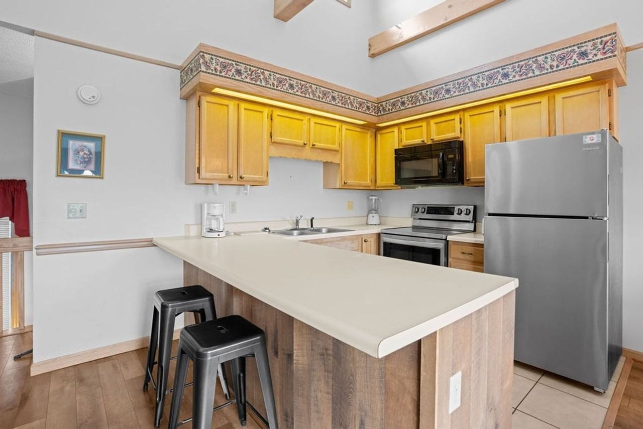 8005 Cherokee Trl - Photo 6 of 16