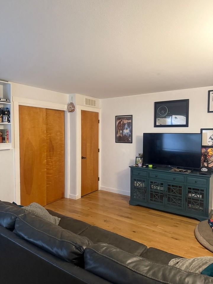 220 E Homestead Rd #205 - Photo 3 of 12