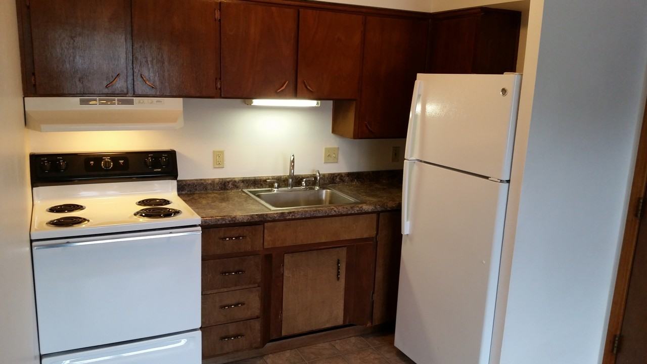 Cedar Crest Dr 321 - Photo 6 of 23