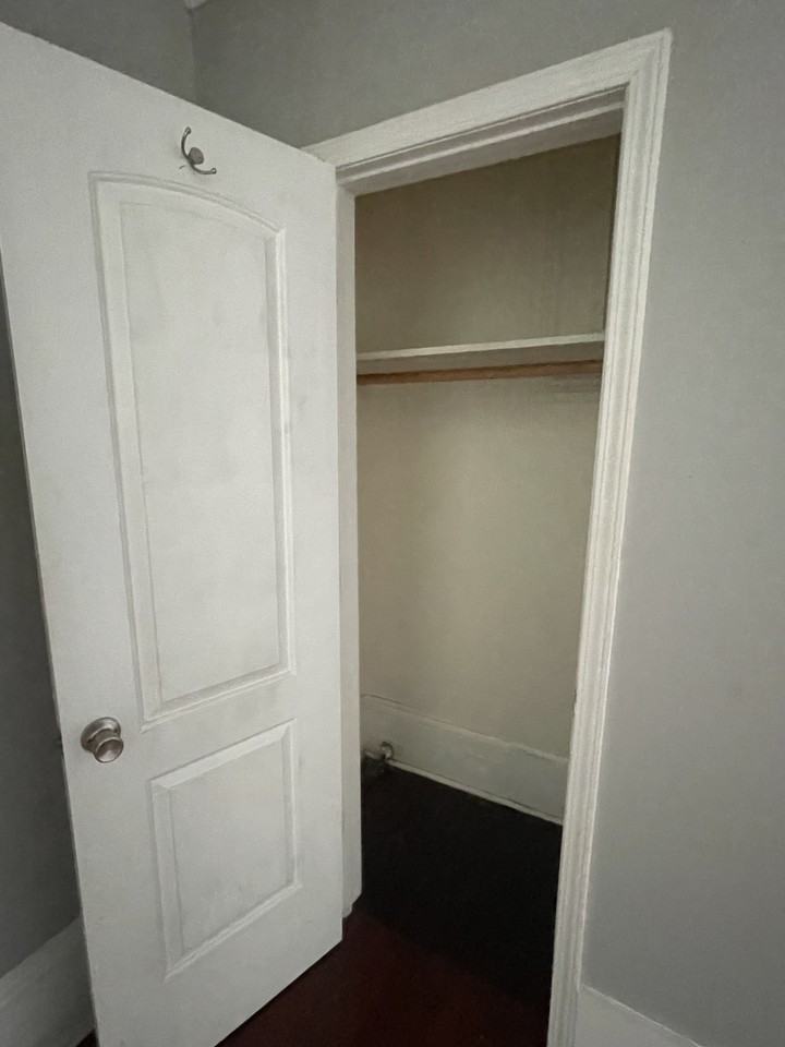 3222 Prytania - Photo 3 of 25