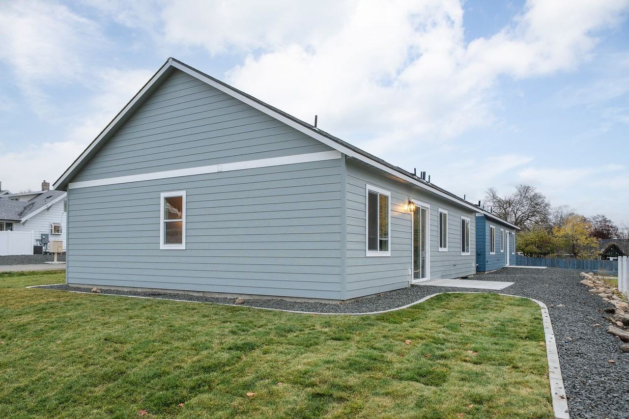 9230 E Rockwell Ln - Photo 3 of 25