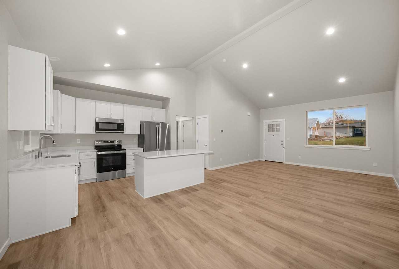 9230 E Rockwell Ln - Photo 6 of 25