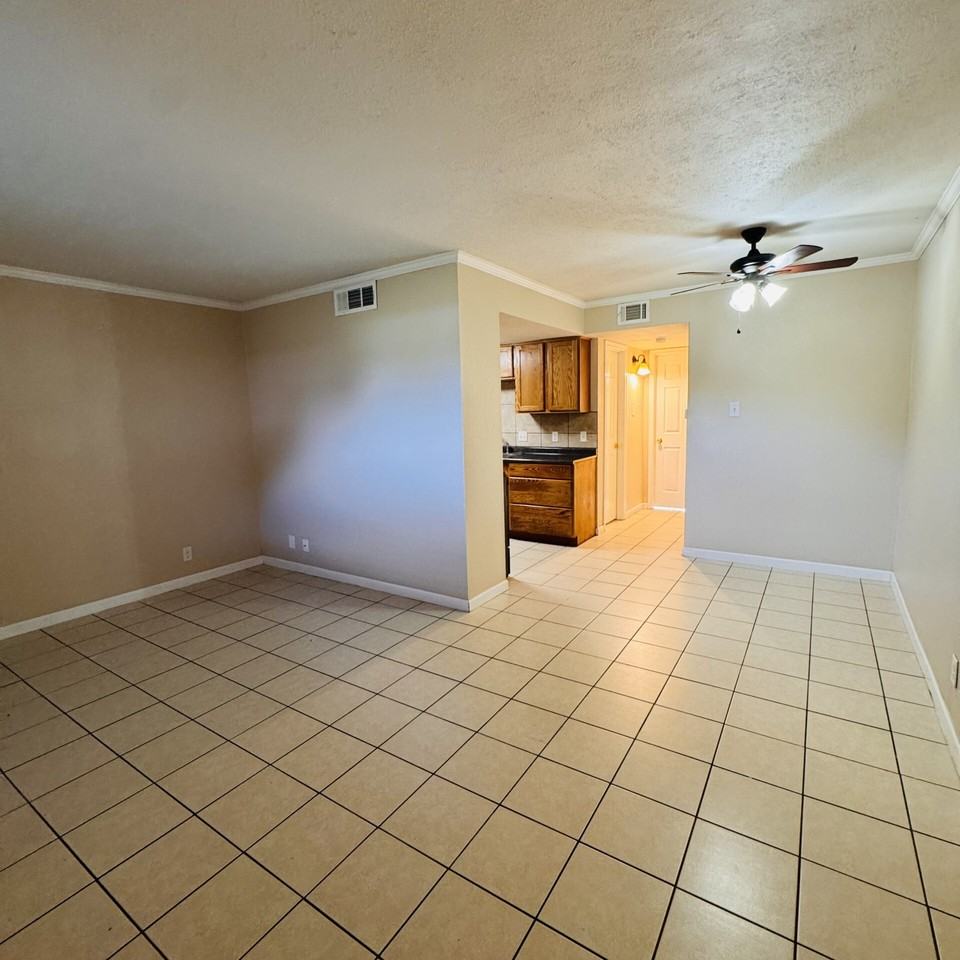 1924 Avenue H - Photo 3 of 13