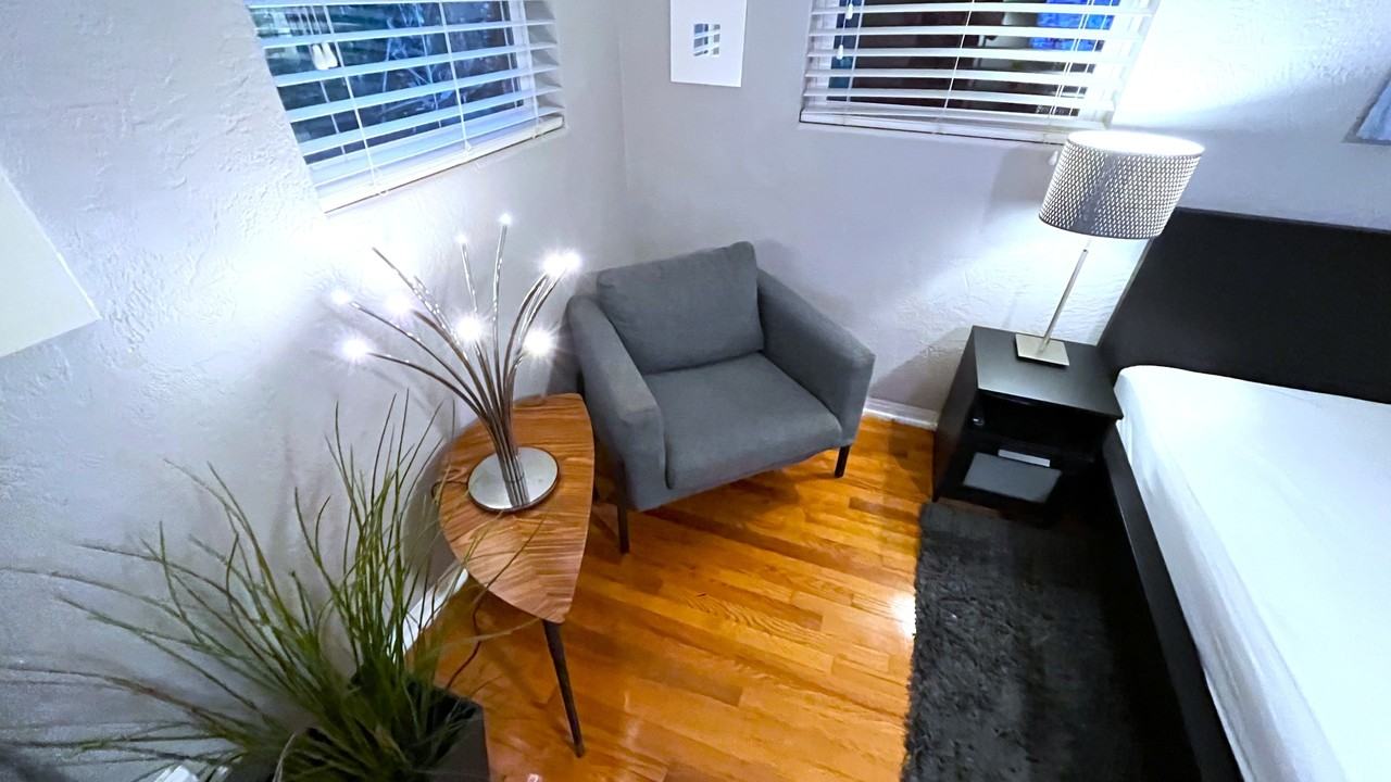 236 North Keech Street - Photo 5 of 25