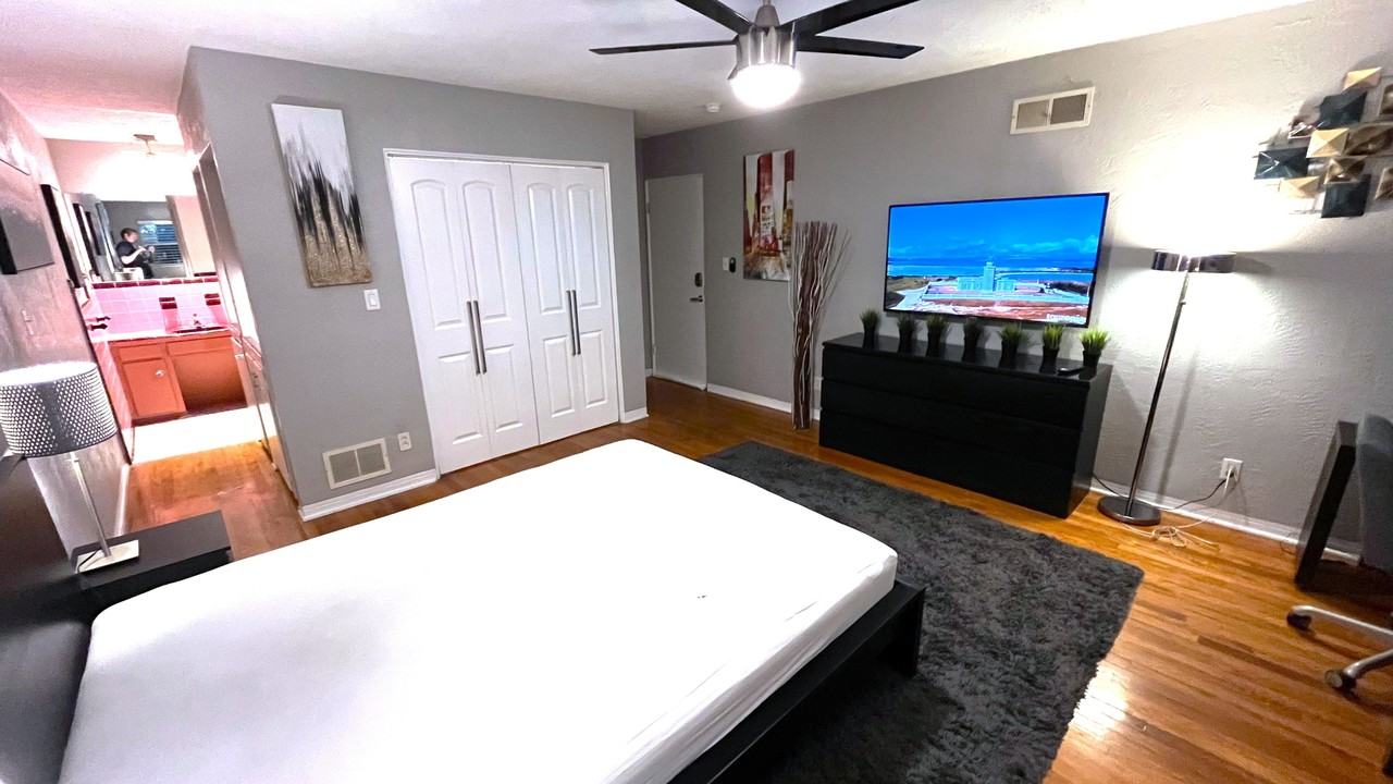 236 North Keech Street - Photo 7 of 25