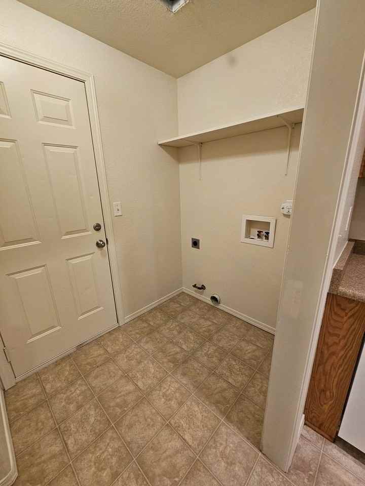 8386 Forest Grove Road - Photo 5 of 18