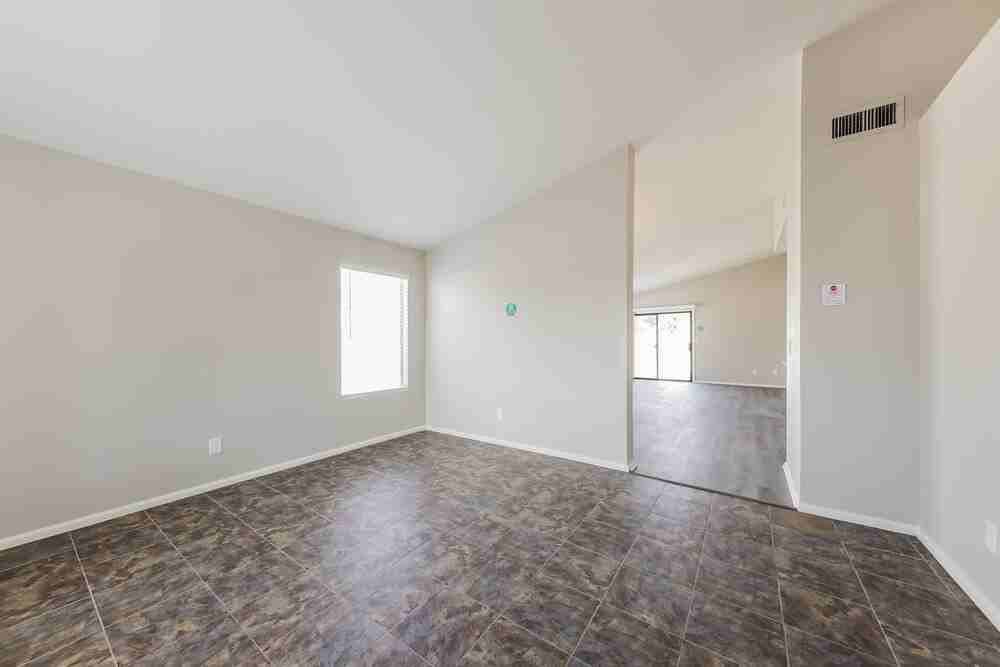 3154 W Via Montoya Dr - Photo 6 of 16