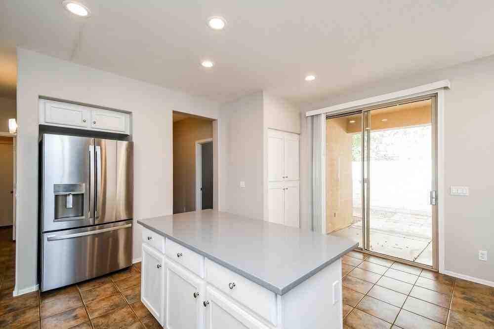 7014 E Kiva Ave - Photo 7 of 16