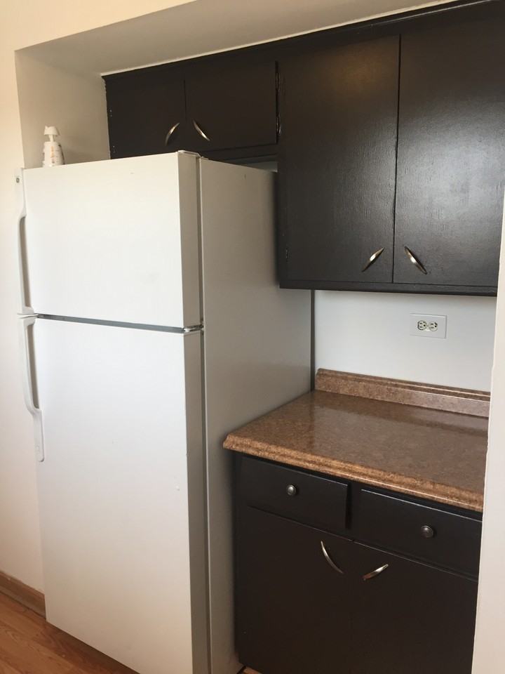 12742 Division St - Photo 4 of 9