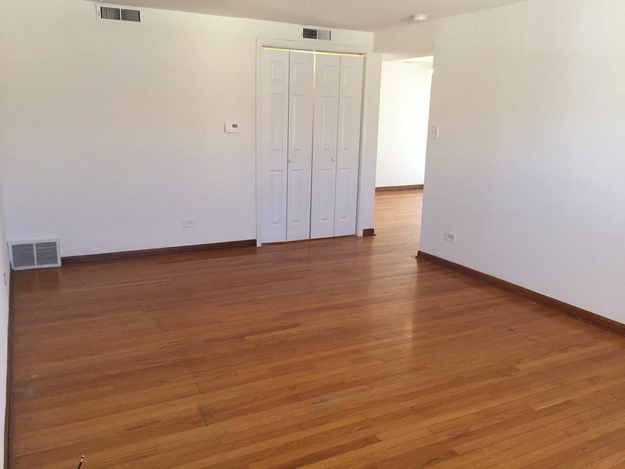 12742 Division St - Photo 5 of 9