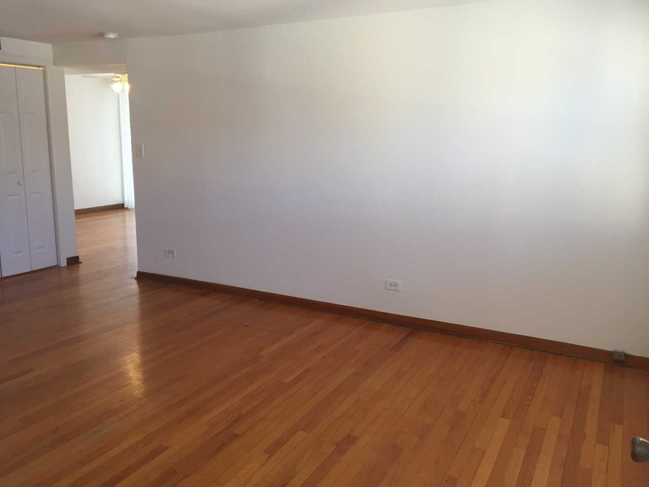 12742 Division St - Photo 6 of 9