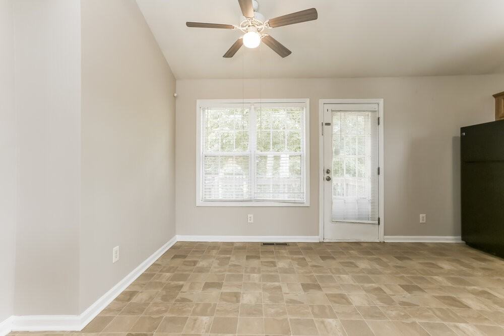 7823 Cambridge Dr - Photo 7 of 17